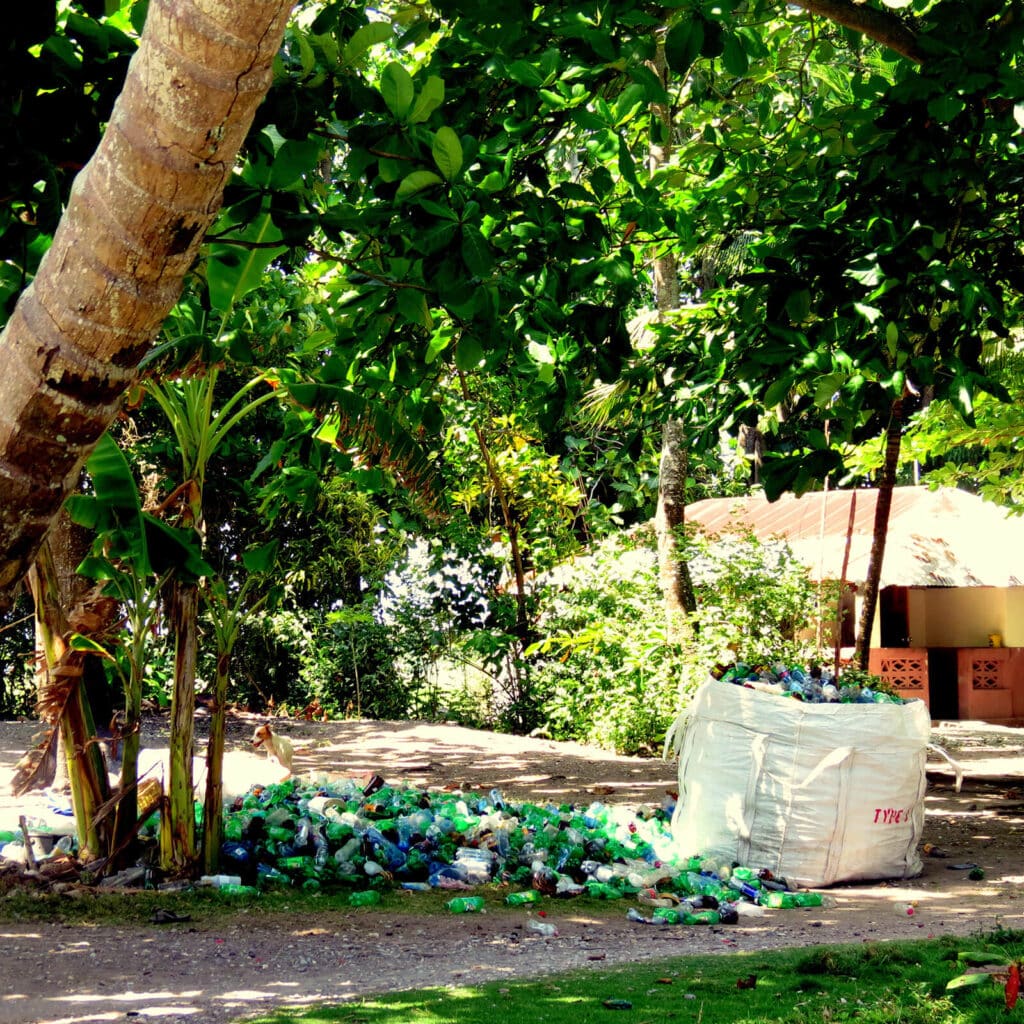 RAB_GALLERY Plastic collection in Les Cayes, Haiti