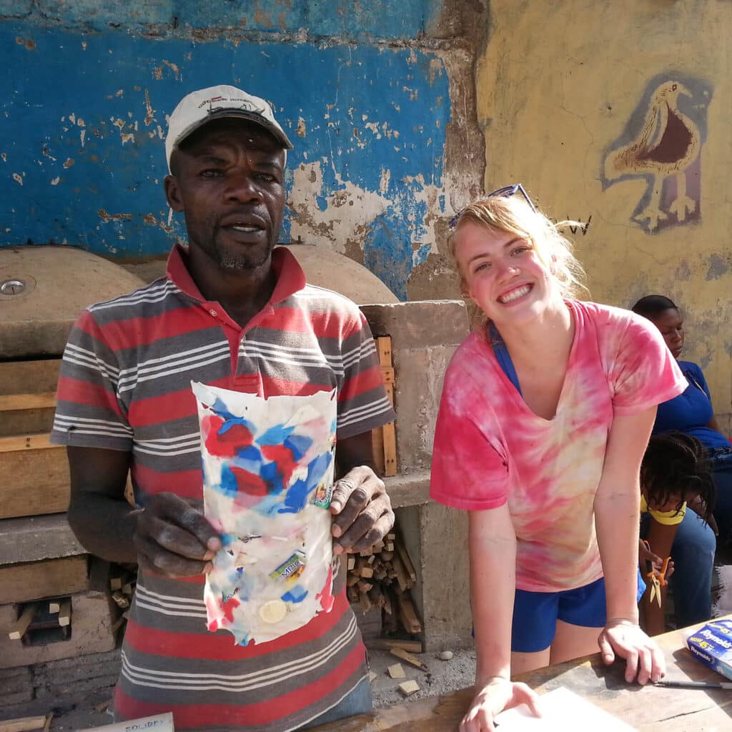 RAB_GALLERY Vanol displays a tile with Brianna