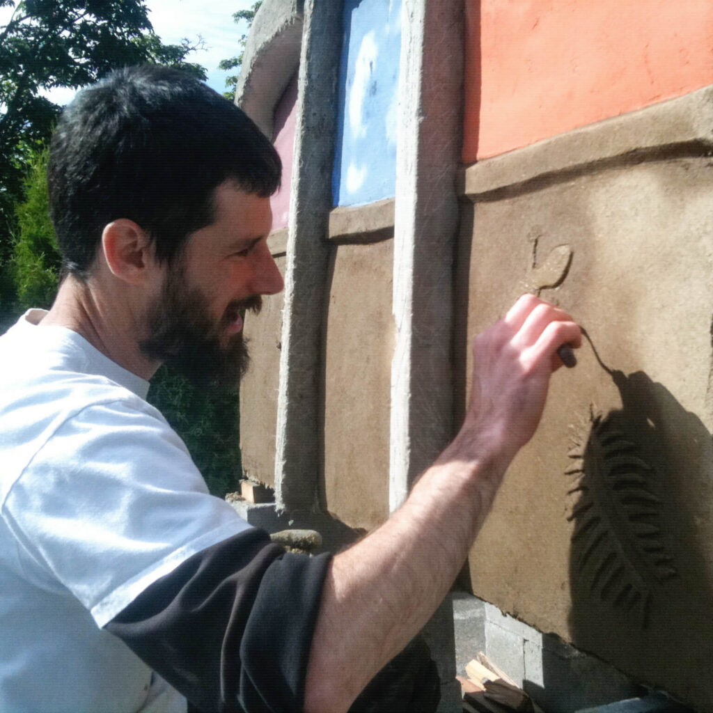 RAB_GALLERY WWU students put finishing touches on the oven